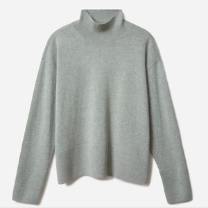 Everlane Square Turtleneck in NAVY size M